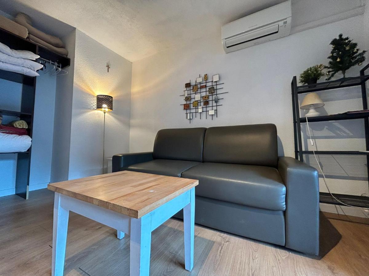 Appartamento Havre De Paix Climatise Parking T1 Lourdes Esterno foto